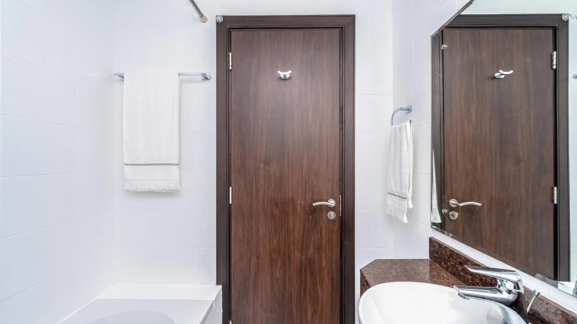 Lejlighed Special August Rates - Elegant Studio - Golf Views Dubai