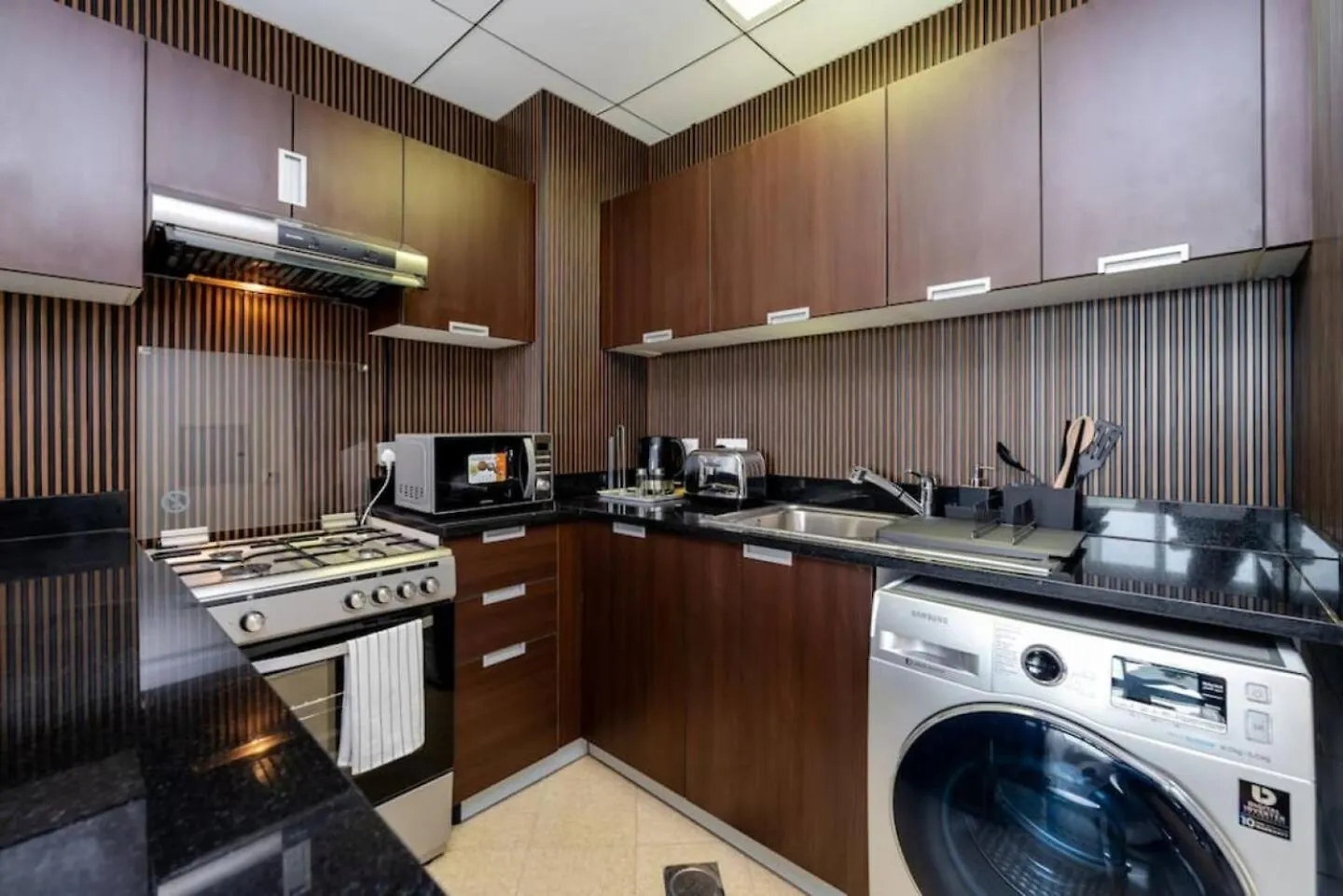 Lejlighed Special August Rates - Elegant Studio - Golf Views Dubai
