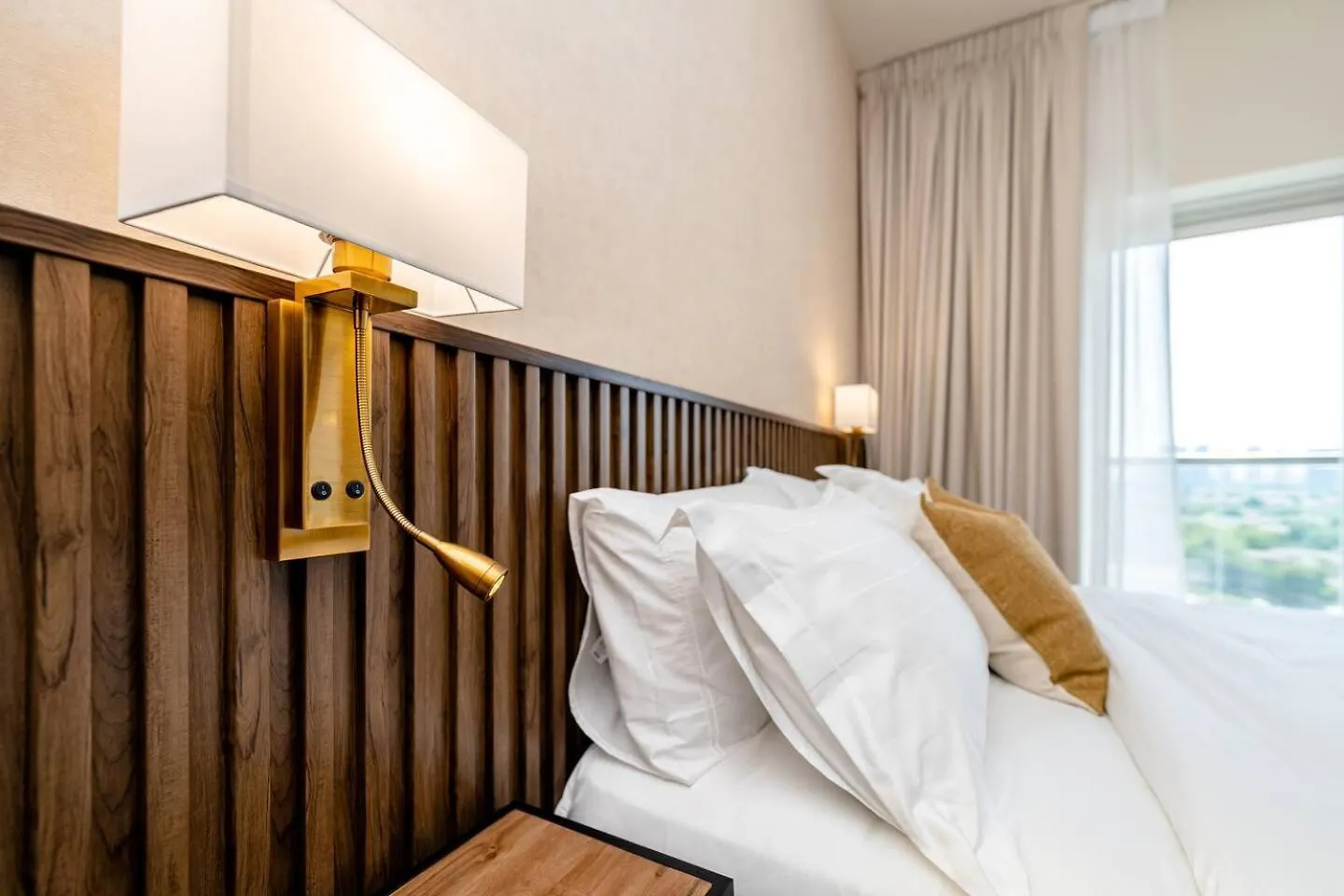 Special August Rates - Elegant Studio - Golf Views Dubai 0*,