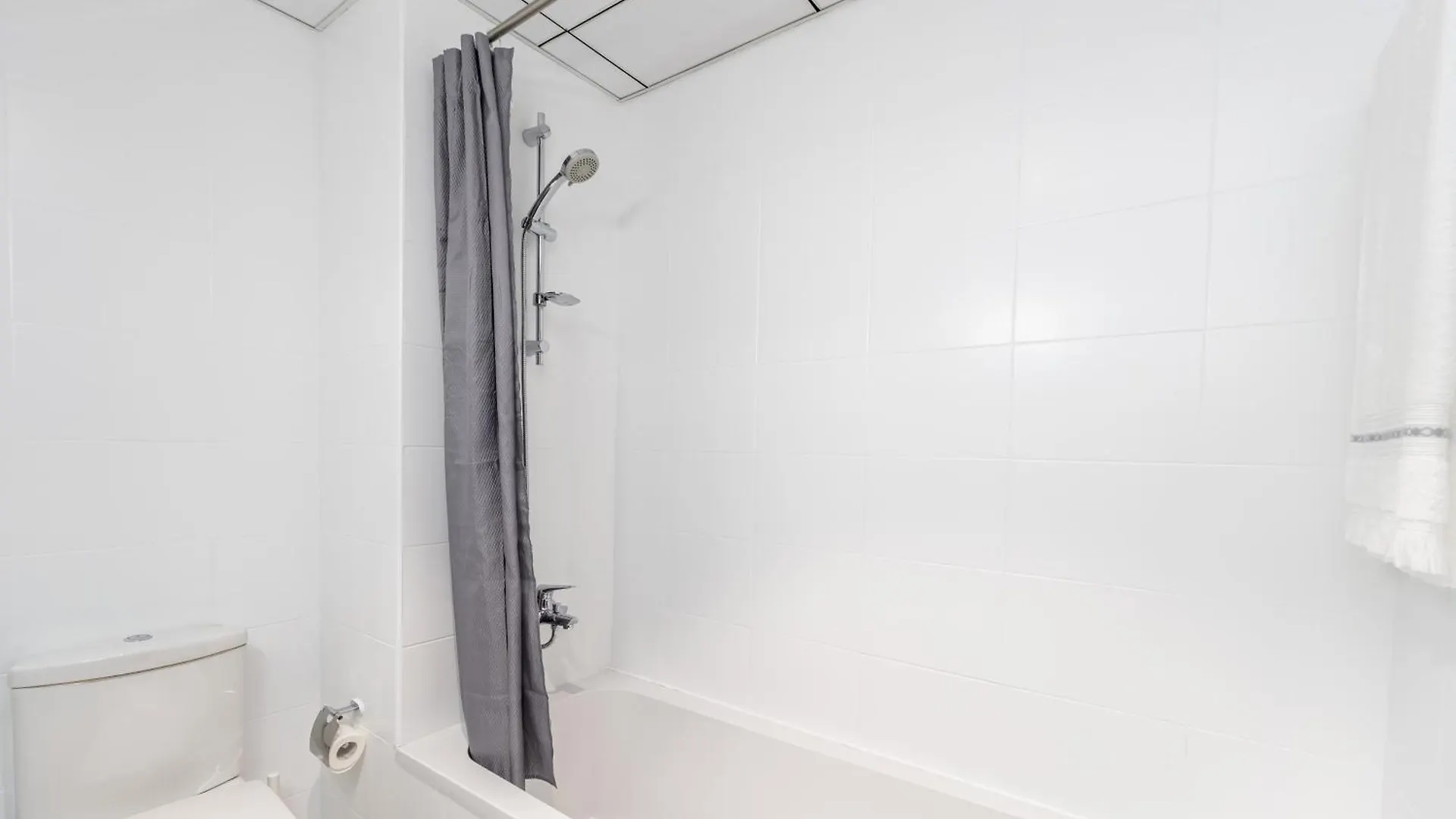 Elegant Studio - Golf Views - Sports City - Dubai Appartement