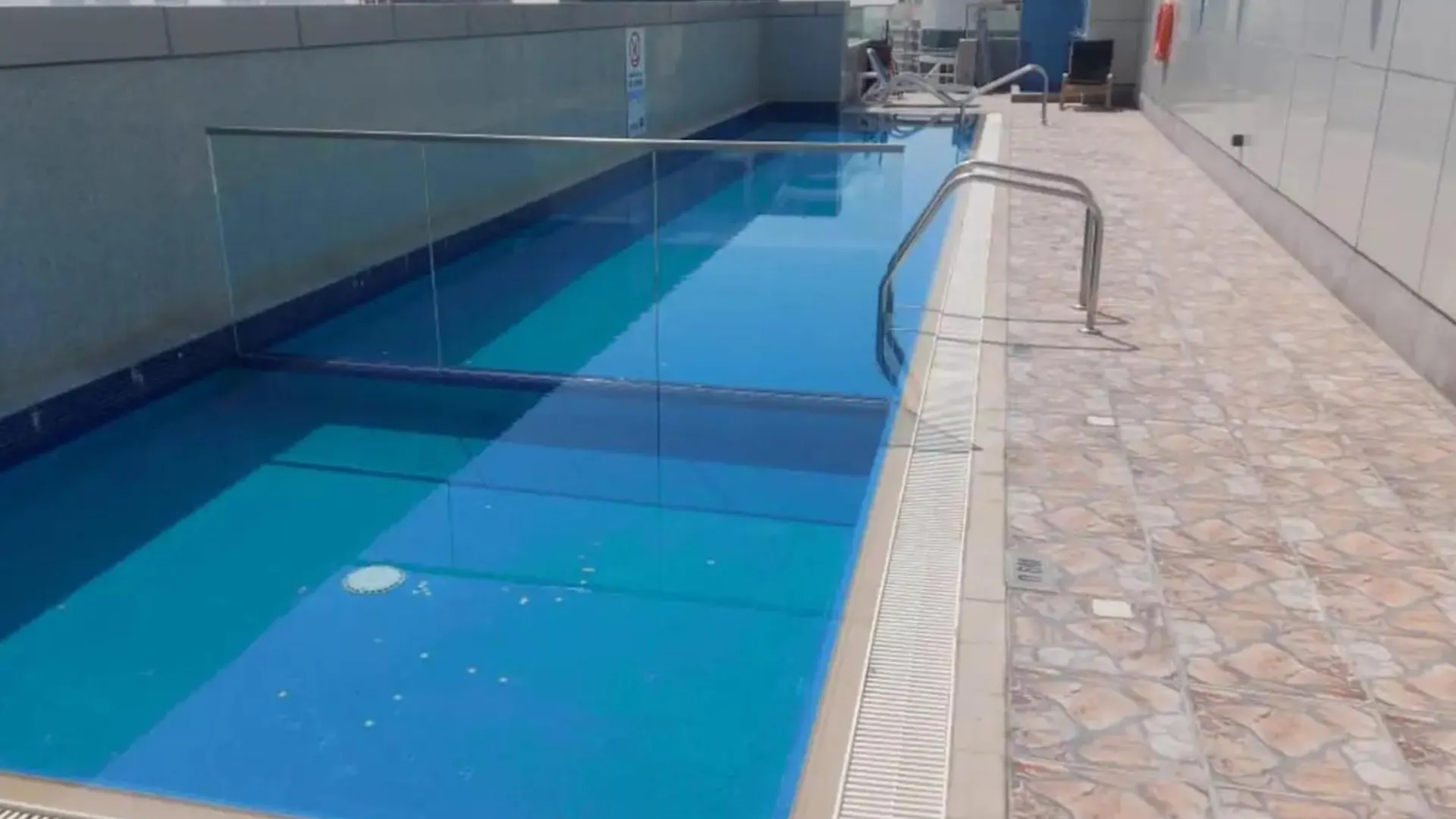 Appartement Elegant Studio - Golf Views - Sports City - Dubai