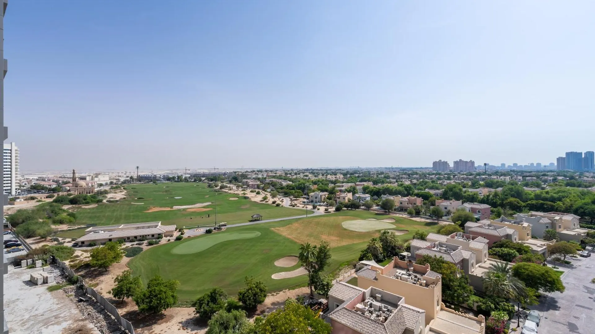 Elegant Studio - Golf Views - Sports City - Dubai Appartement